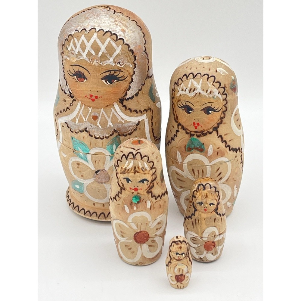 Vintage Russian Matryoshka Nesting Dolls Set of 5 Hand Painted Signed Folk Art
